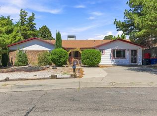 12709 Viewcrest Pl NE, Albuquerque, NM 87112