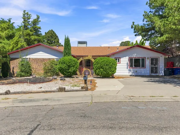 12709 Viewcrest Pl NE, Albuquerque, NM 87112