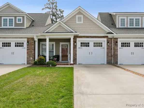 7407 Fiddlers Ln, Gloucester, VA 23061