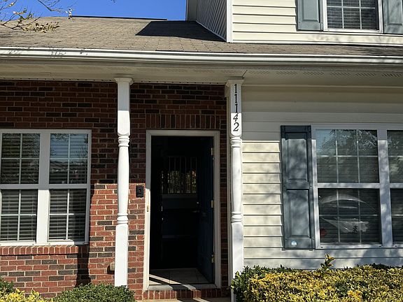 3rd image of 11142 Derryrush Dr