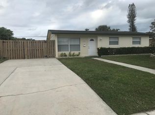 3211 Capri Rd, Palm Beach Gardens, FL 33410