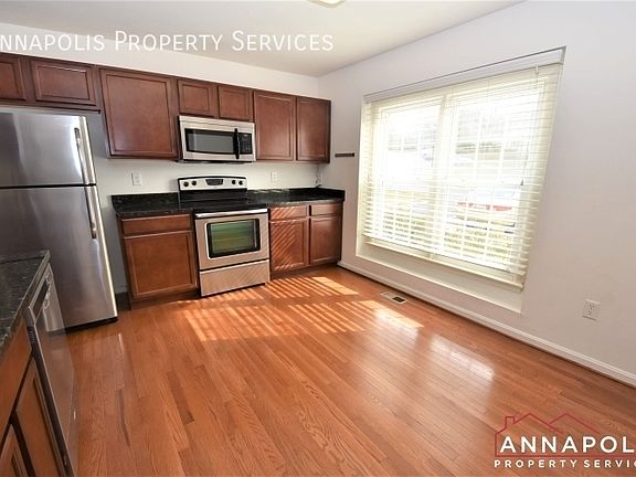 2nd image of 1134 Riverboat Ct