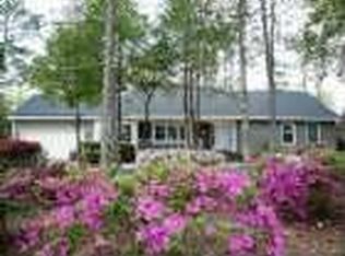 637 Ravenswood Rd, Hampstead, NC 28443
