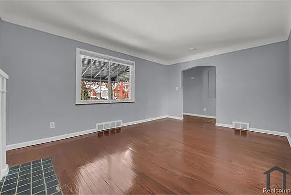 3 bed, 1159 sqft, $1,475 — Photo 3