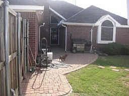 4th image of 1202 Rivercrest Dr
