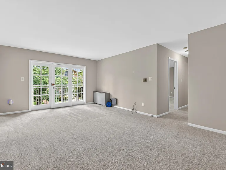3334 Spring Ln #B30 — Photo 23