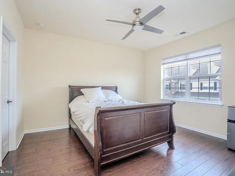 1802 Yearling Ct — Photo 46
