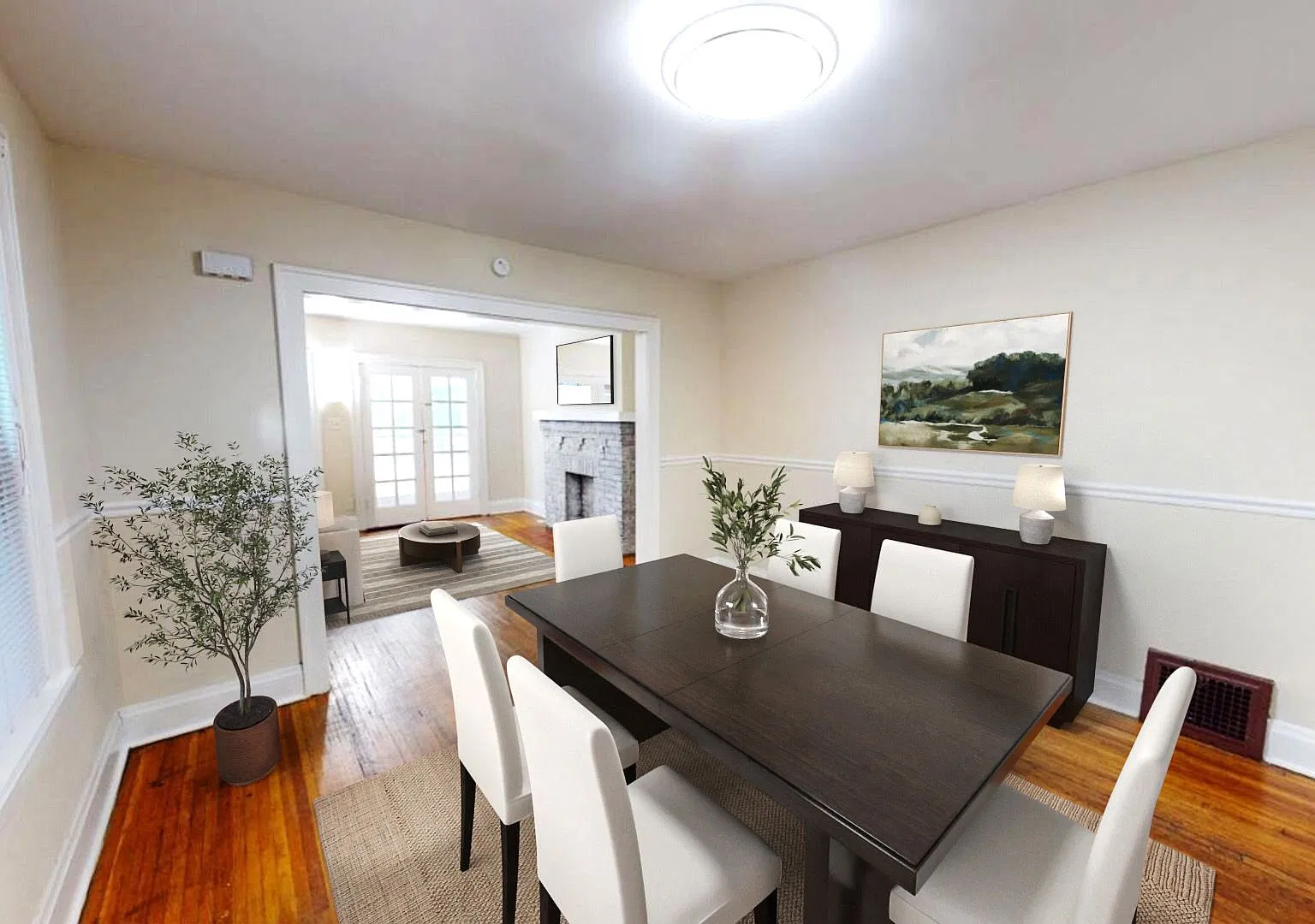3 Bedrooms / 1 Full Bath! Showing Now - For August 2027! See It Today! — Photo 2