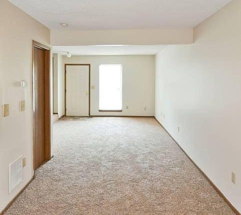 3rd image of 7320 E Broad St APT 105