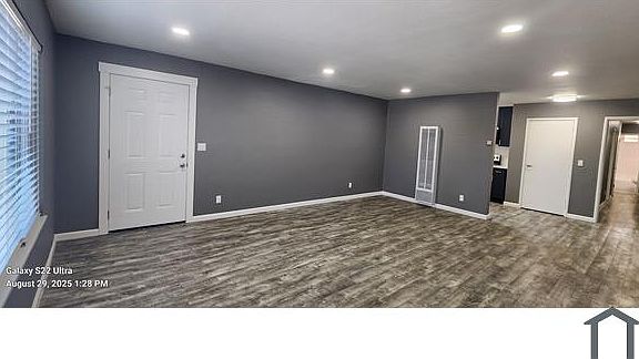 2nd image of 1019 Grant St