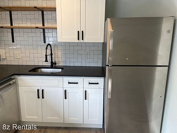 4th image of 2836 Wyandot St Unit 28