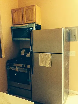 Rented by Premier Metro Realty Corp | media 44