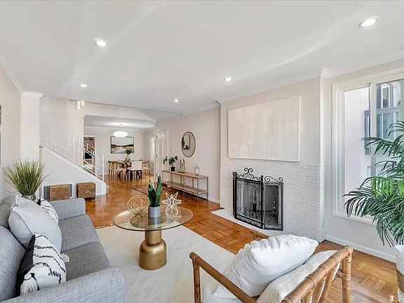 5th image of 46 Dorchester Dr