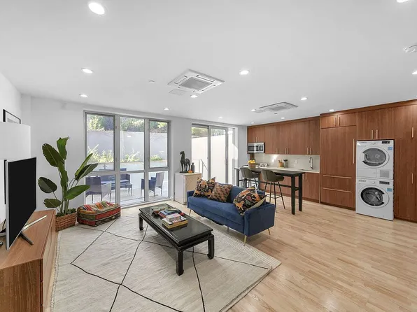 261 Union Ave #1, Brooklyn, NY 11211