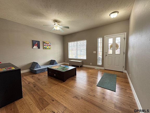 5th image of 15960 Meredith Ave