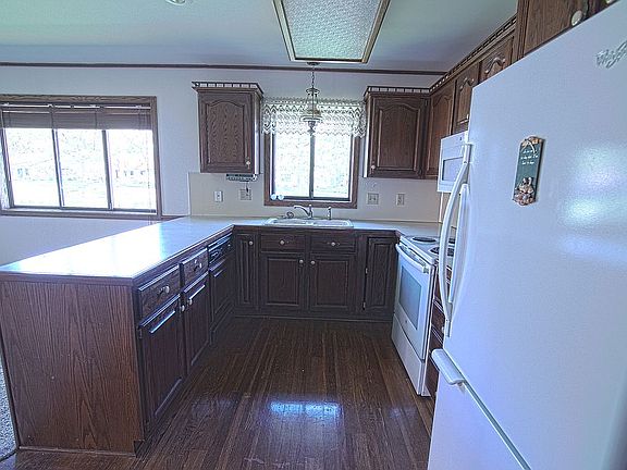 5th image of 467 Cherry Ln #467