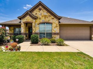 2192 Liriope Ln, Waxahachie, TX 75165