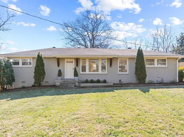 305 Fieldcrest Dr, Nashville, TN 37211