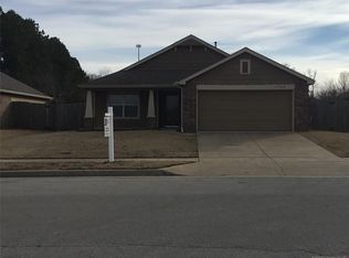 27028 E 123rd Pl S, Coweta, OK 74429