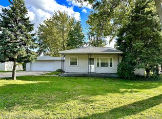 675 W Girard Ave, Madison Heights, MI
