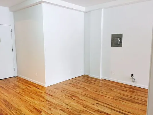 Rented by null | media 13