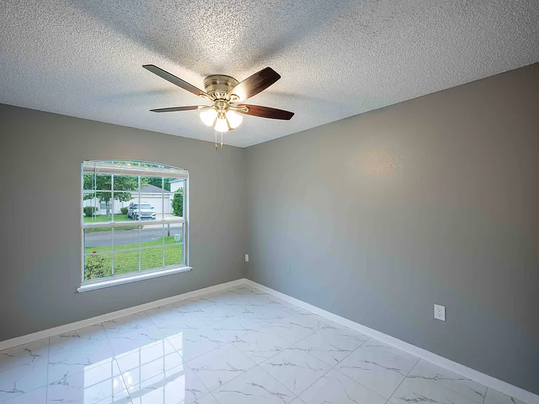 6920 Playpark Trl — Photo 37