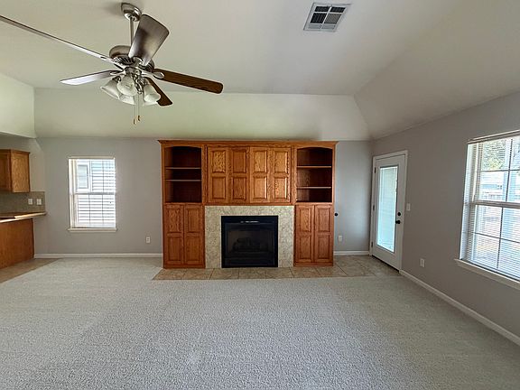5th image of 3725 E 28th St