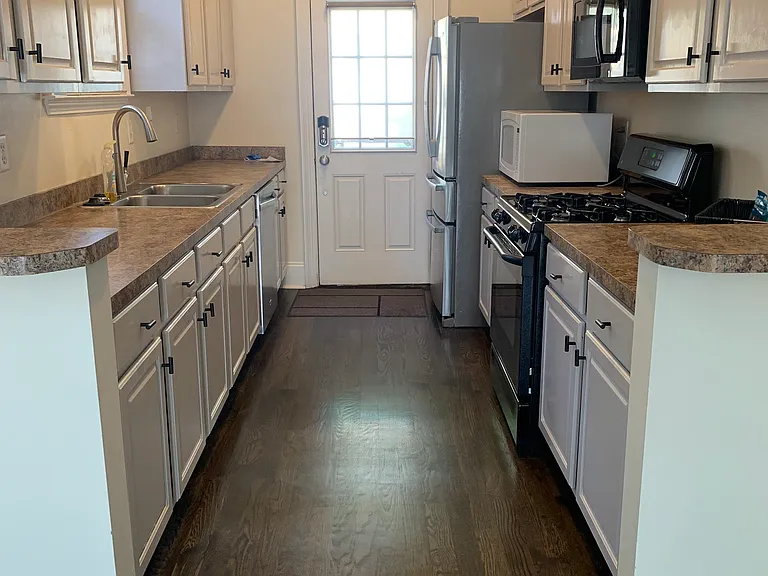 3411 Bachelor St — Photo 5