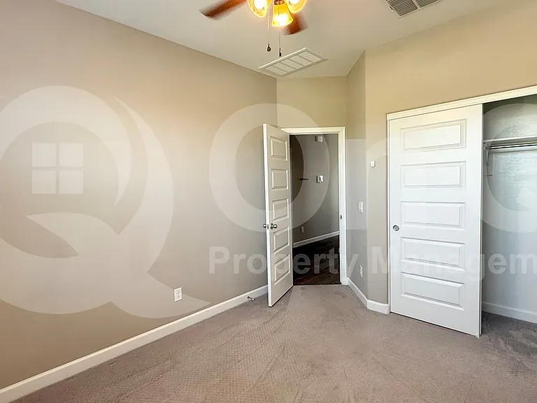 24089 W Hilton Ave — Photo 7
