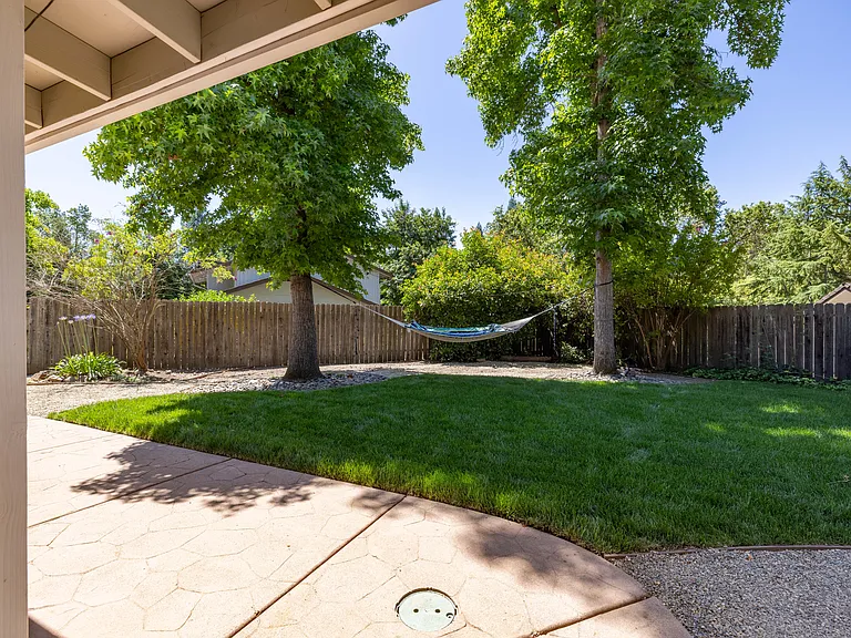 3632 Ravenwood Ln — Photo 3