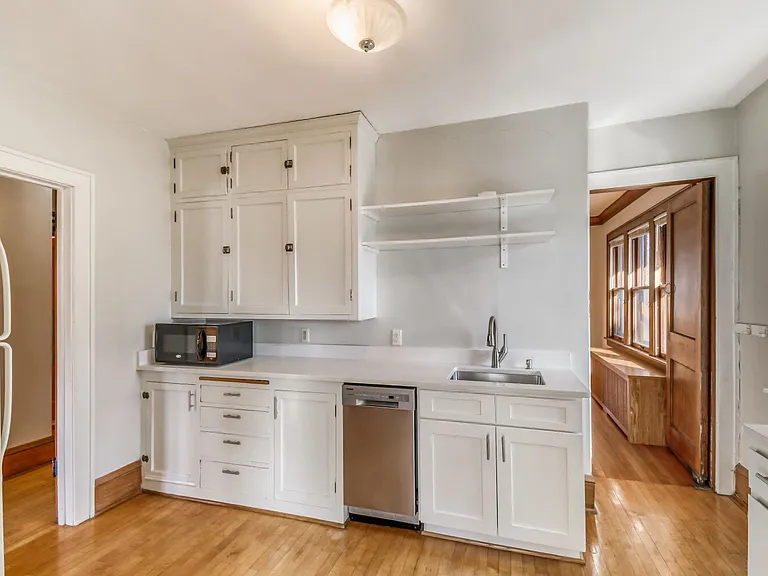1024 Grand Ave — Photo 5