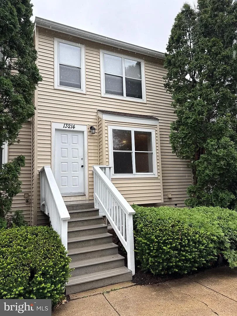 2 bed, 2.5 bath, 1520 sqft, $2,700 — Photo 3