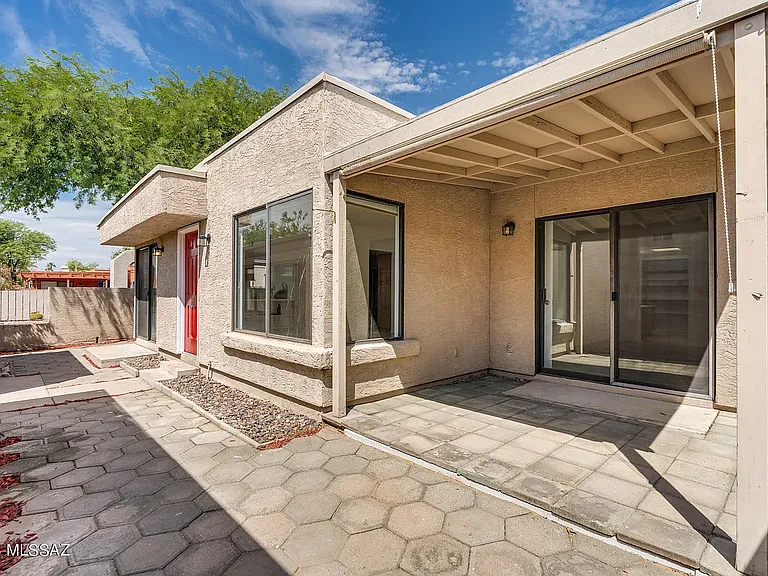 4461 E Bullrush Ln — Photo 13