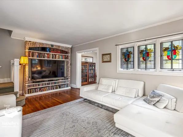 23 Whitson Street image 9 of 40