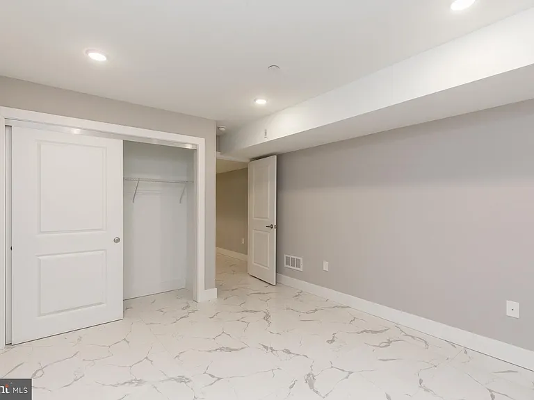 1724 N Marshall St #B — Photo 20