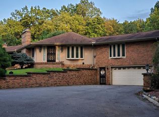 401 Savage Ln, Oak Hill, WV 25901