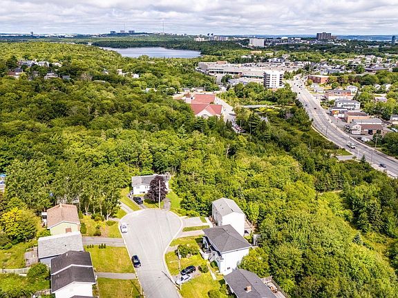 4th image of Thornhill Dr Lot 9A