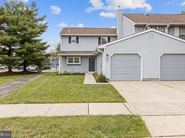 5 Exeter Ct, Bordentown, NJ 08505