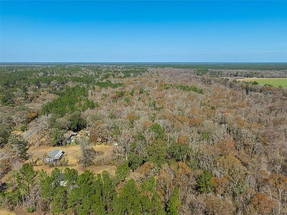 5th image of Fouracre Cir