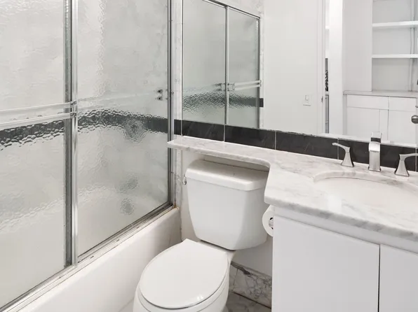 500 West 43rd Street 3C image 7 of 8