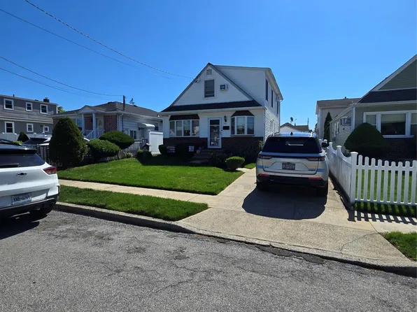 361 Travis Avenue, Elmont, NY 11003