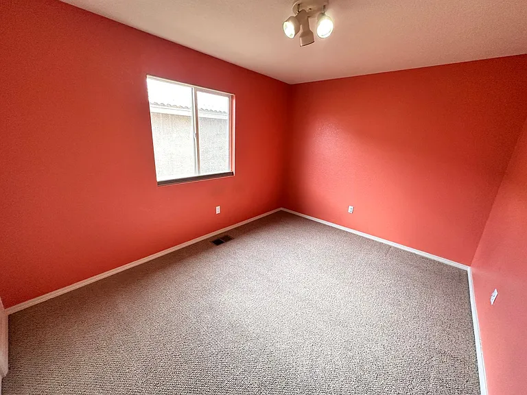 7419 Desert Eagle Rd NE — Photo 24