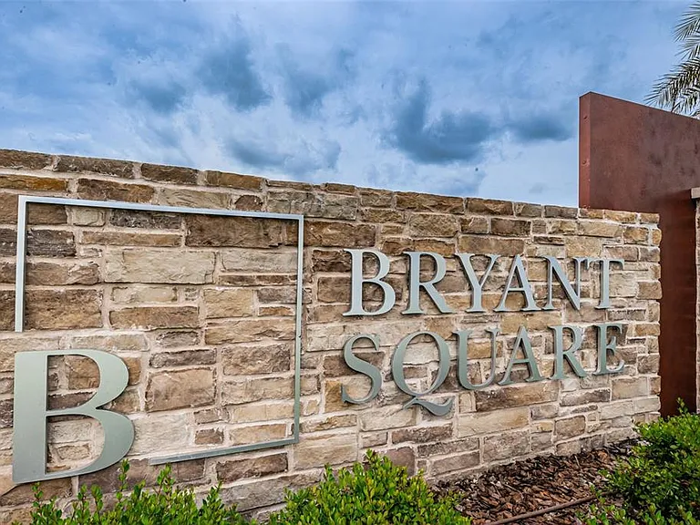 8327 Crescent Oaks Dr — Photo 58