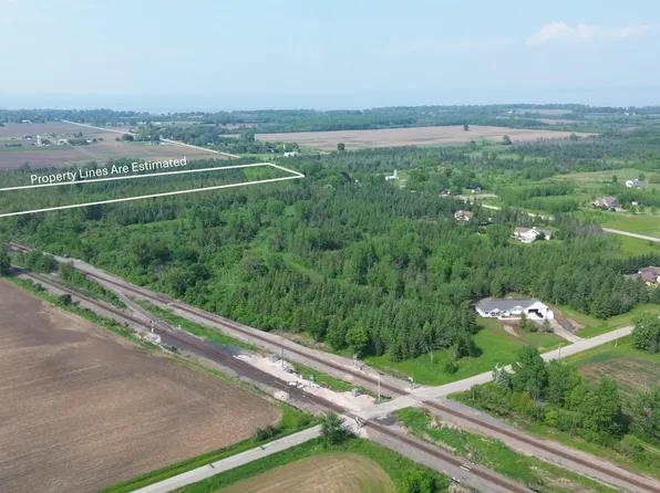 County Road R #B2, Oshkosh, WI 54902