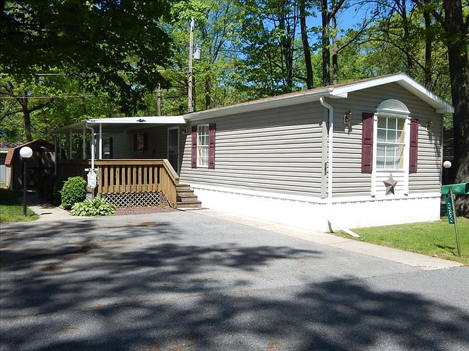 1st image of 383 White Oak Ln