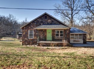 2074 W Farm Road 92, Springfield, MO 65803