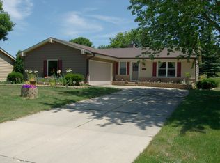 W164N10536 Timberline Ct, Germantown, WI 53022