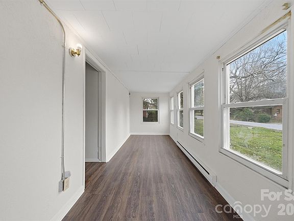 4th image of 630 2nd St SW