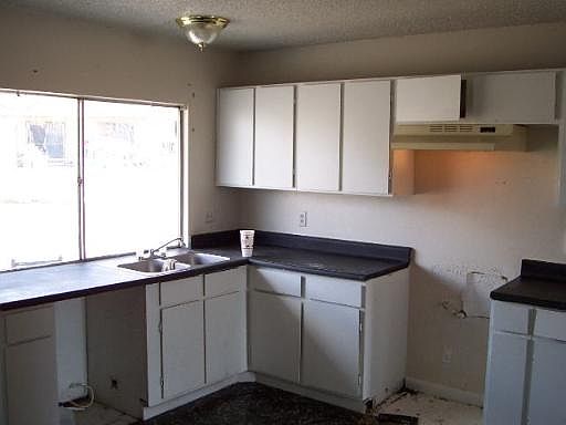3rd image of 8602 LITTLE WOLF DR