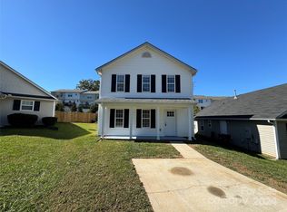 1213 Braveheart Ln, Charlotte, NC 28216